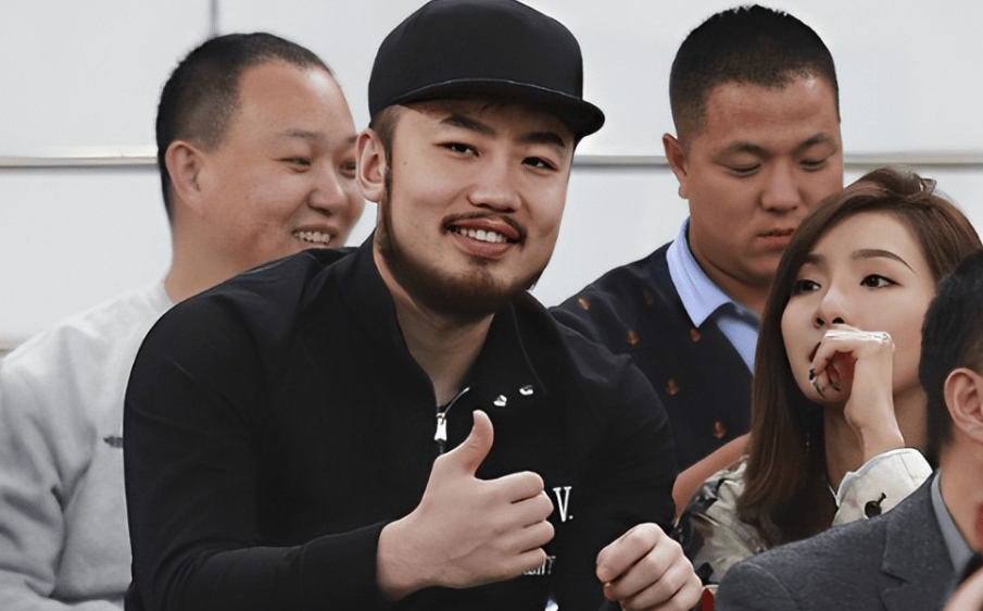 睢冉在"经纪人圈"早已臭名昭著,今年夏天周琦能否与广东队续约,能否