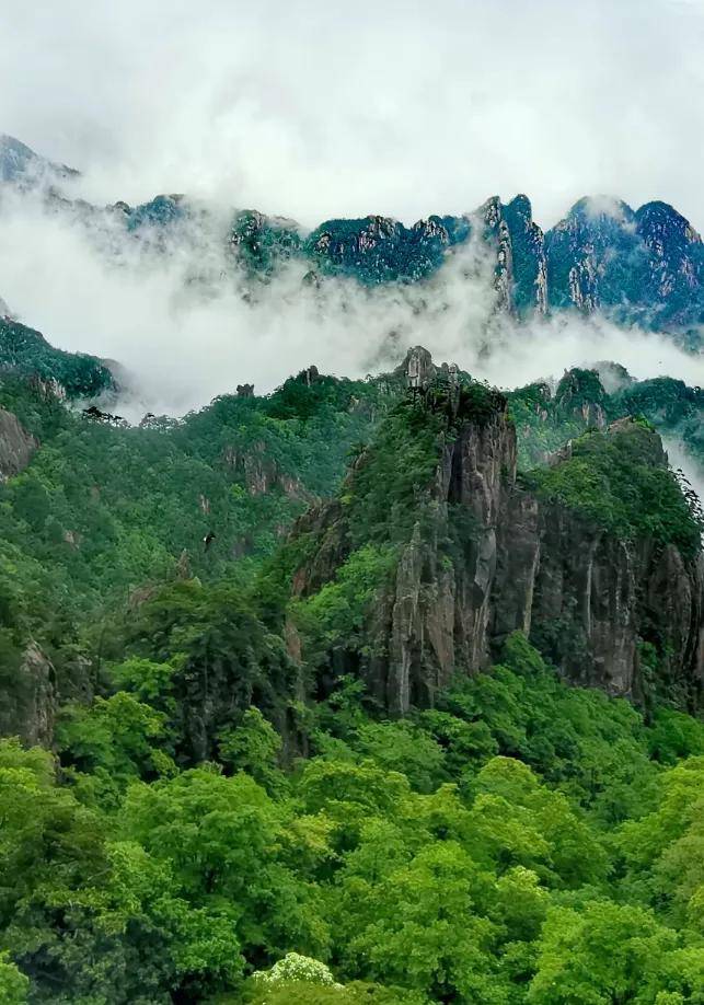 冰爽夏季2024年来黄山避暑/邂逅一场日出云海,日落晚霞,银河星轨的