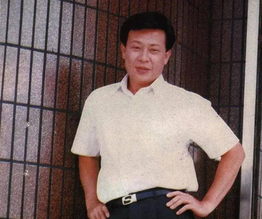 一妻一妾楼上楼下住,鸡飞狗跳生活30年,寇世勋悔不当初