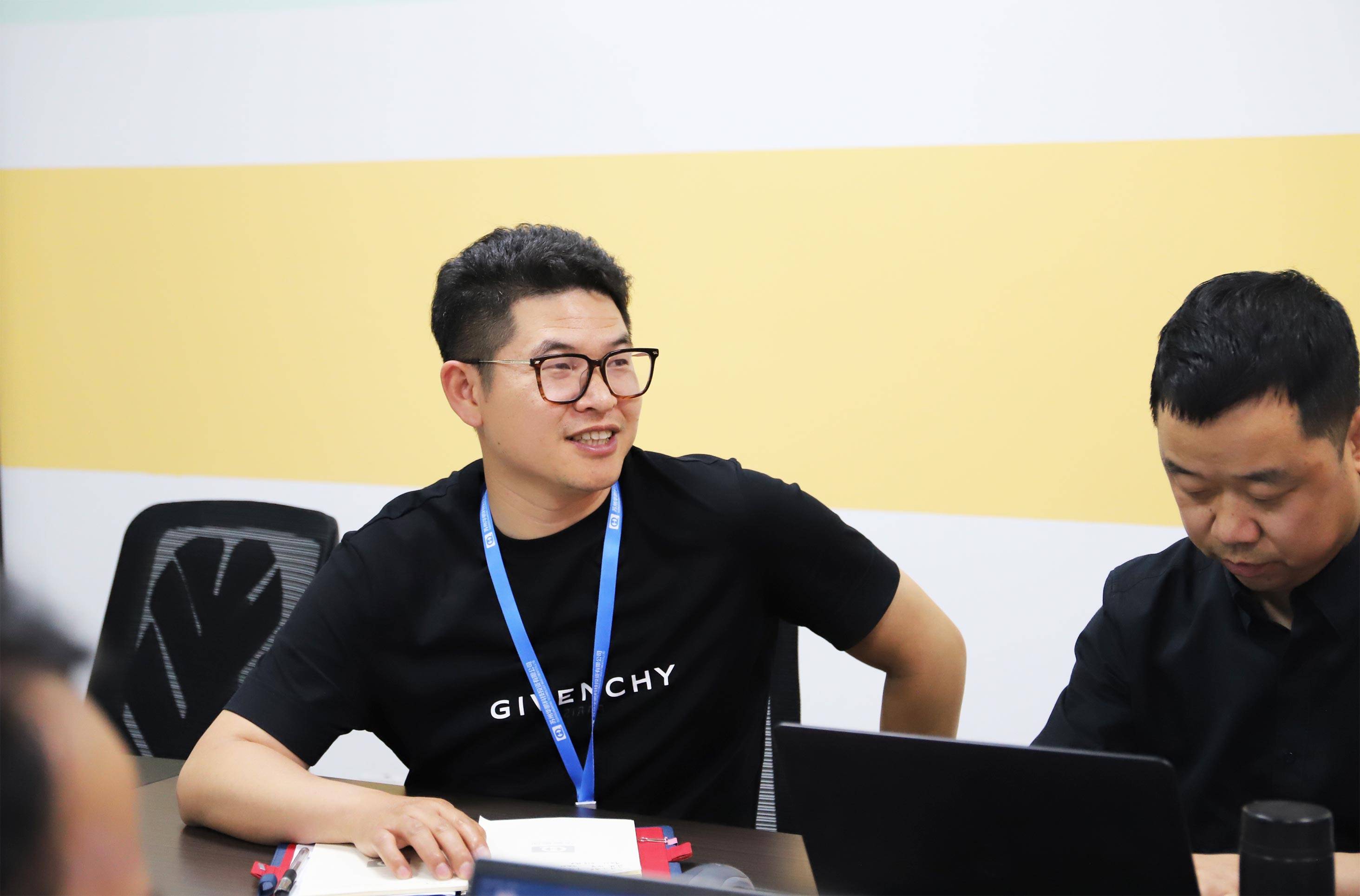 集团管控新纪元,华鹏科技数字化项目启动会顺利举行