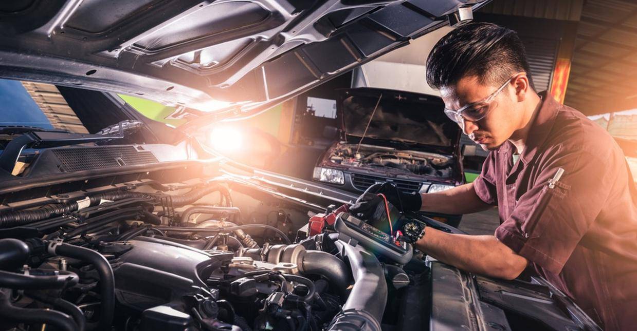 解析:汽车维修工证书有用吗?报名流程及条件,工作内容是?行业前景如何