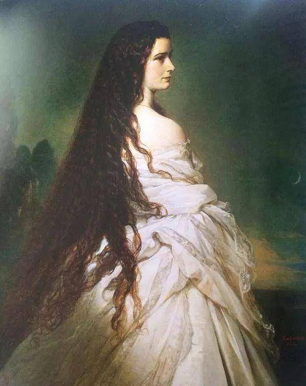 17岁嫁给准姐夫,却被暗杀,现实中的茜茜公主竟然这么惨