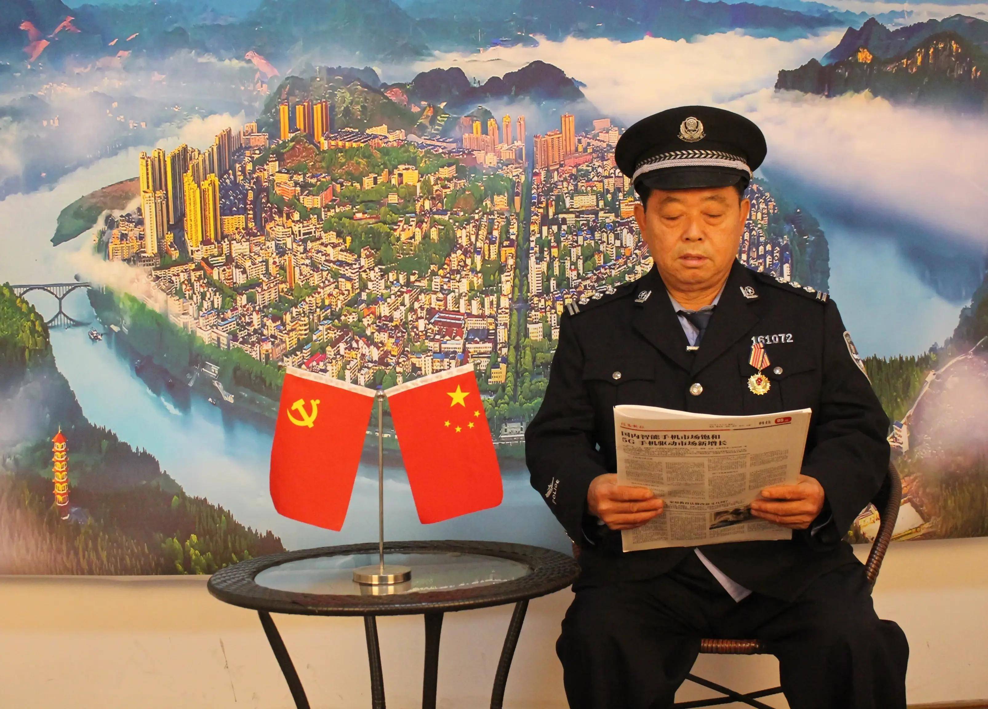 感动中国警察图片