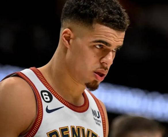 nba球员小迈克尔-波特的挑战与机遇