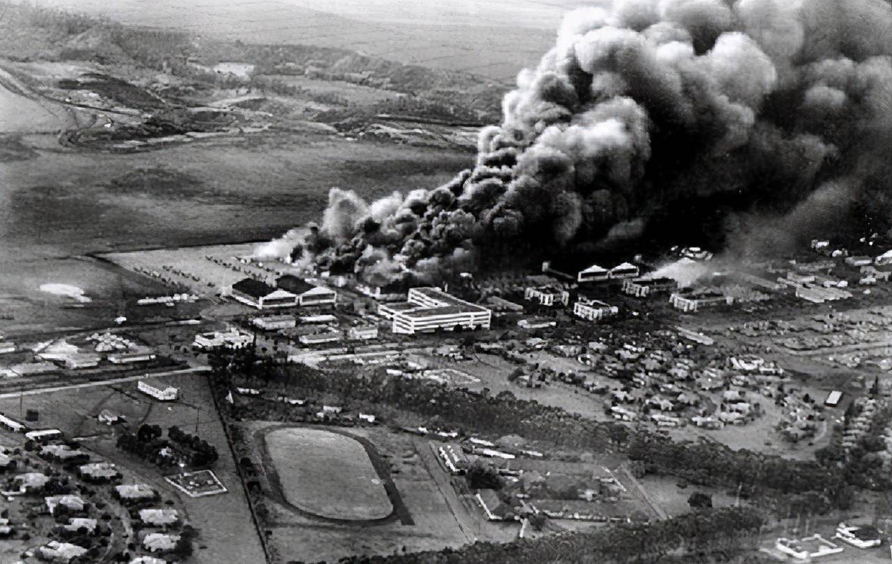 弹还残忍的李梅烧烤:烧死近50万人,800万平民流离失所_日本_美军_轰炸