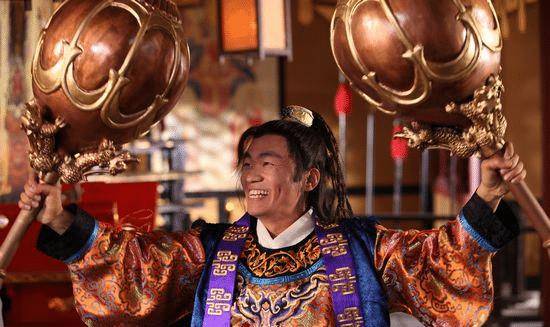 那就是颠覆了人们认知的李元霸,在电影《八武将》中曾演过李元霸的