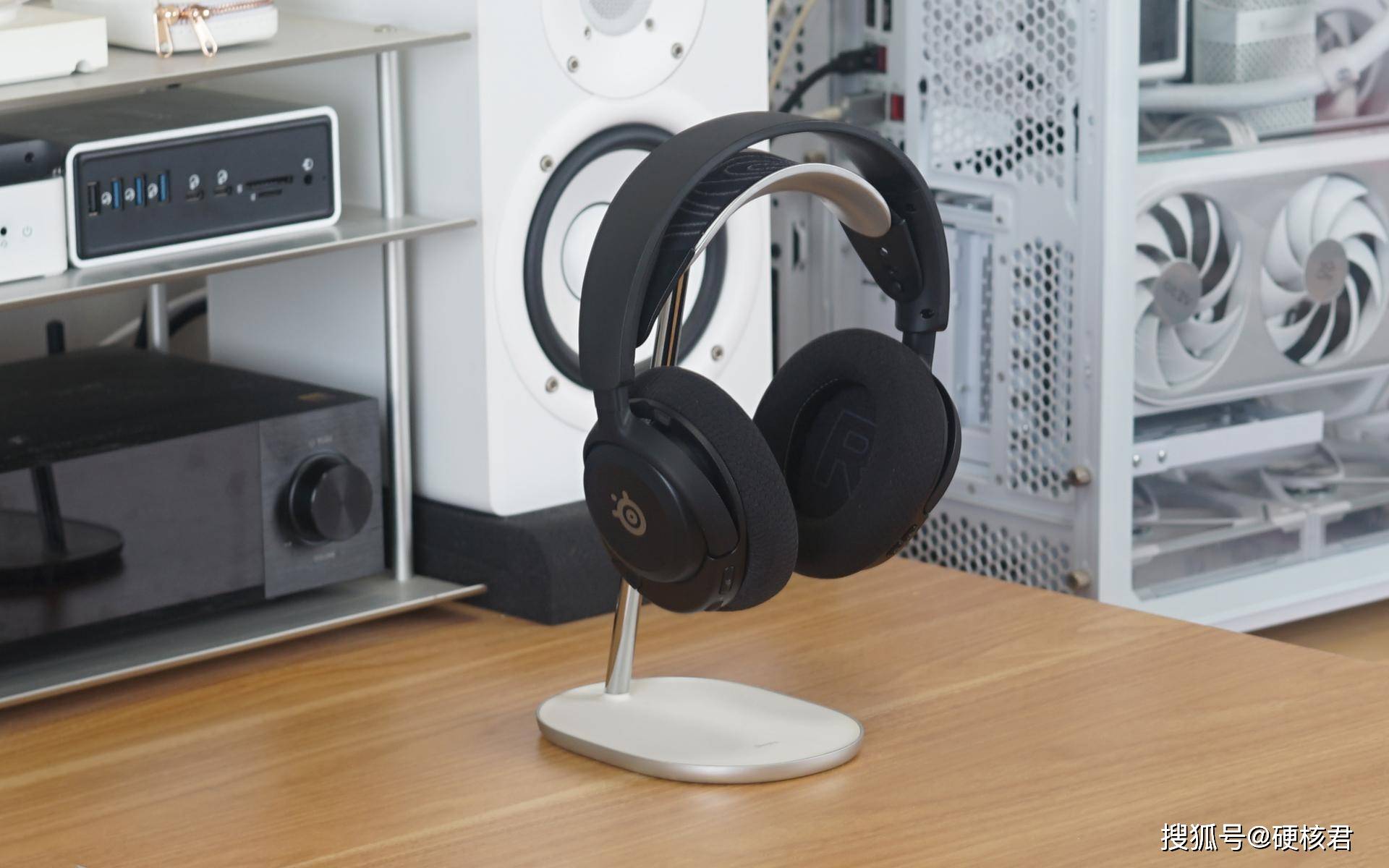 百种震撼音效,无限畅游,赛睿arctis nova 5无线耳机评测!