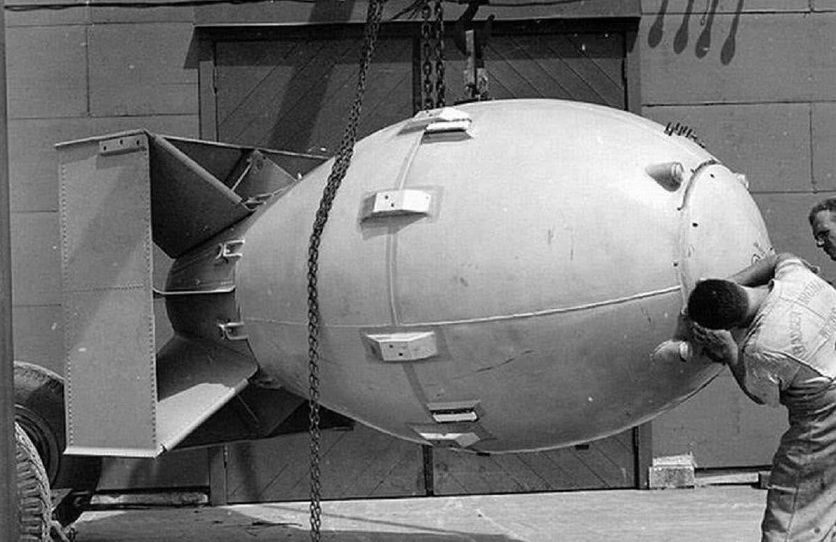 原子弹爆炸时刻,为何爆心的人最幸运?来自广岛人的经验