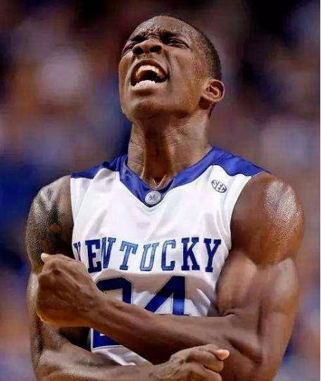 nba历史最佳麒麟臂首发阵容:詹姆斯宝刀锋芒不减_肌肉_卡尔·马龙