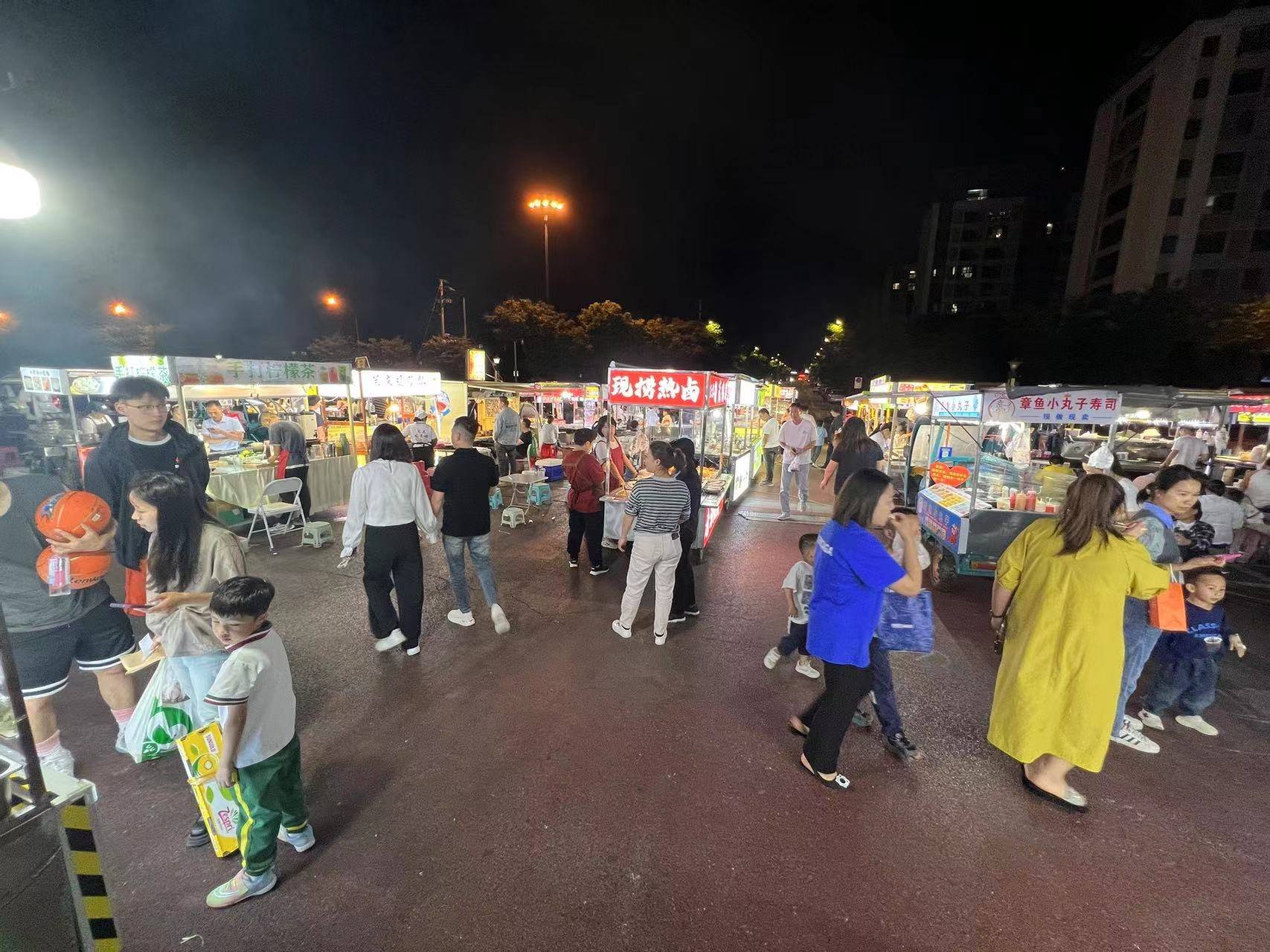 金华夜市经济下的保集外滩新"夜"态