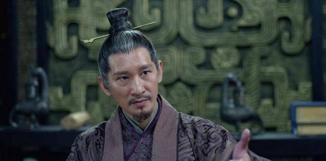 法正是扶风人氏,古代以长安为中心的地区叫京兆郡,长安之右为扶风郡