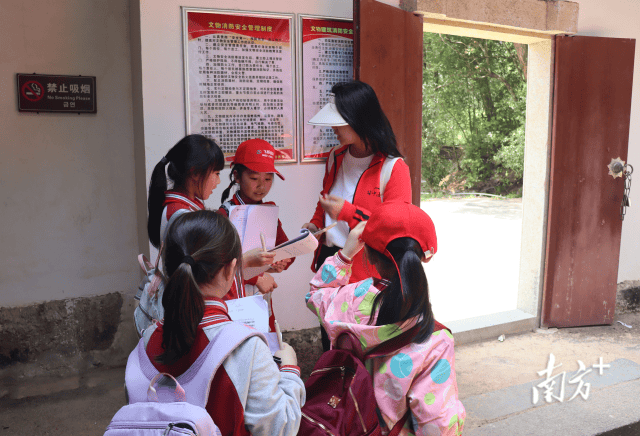 在研究中学习,学习中领会!这所学校的红色研学有趣有料