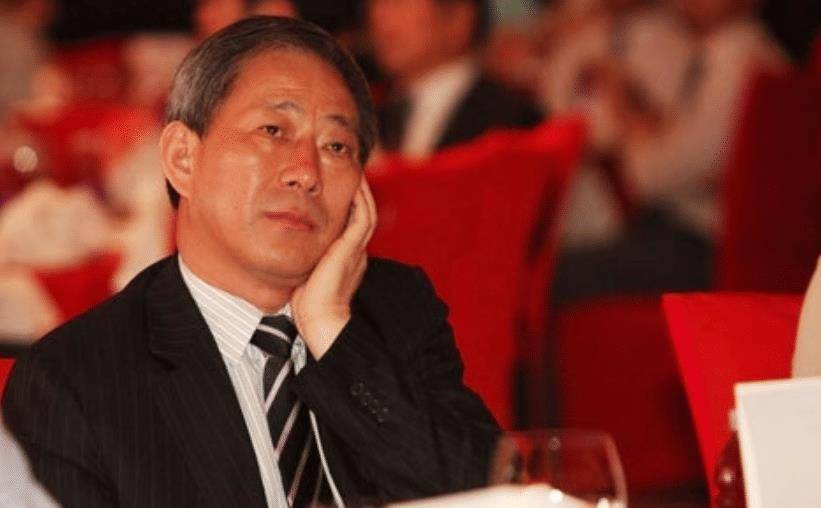 学生,因生二胎丢掉铁饭碗,二胎成人后赚千亿回报_严介和_张云芹_因为