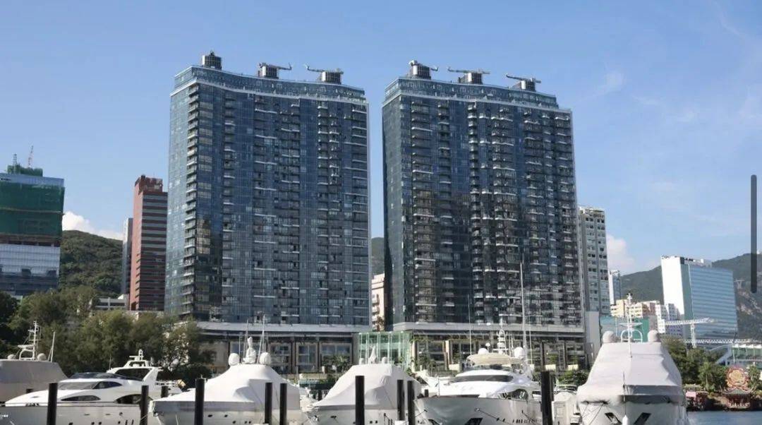 王菲出售香港豪宅,持货12年赚近千万,持多个物业身家至少20亿