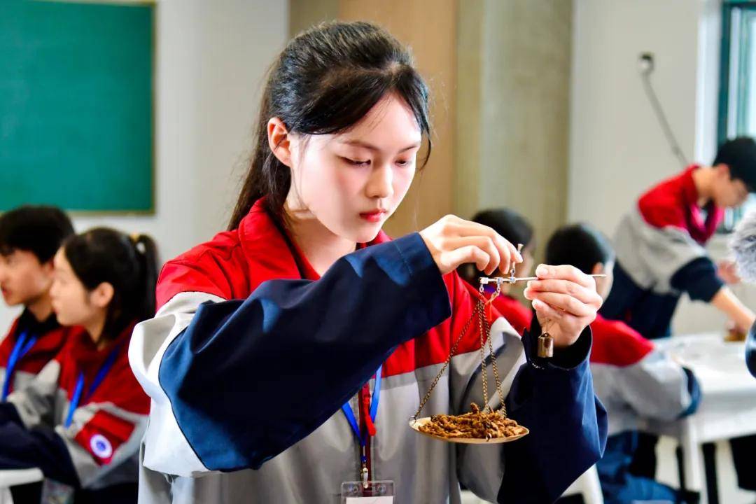 长沙湘麓医药中等职业技术学校2024年招生简章