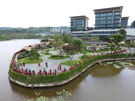 第三届西部边防暨驻渝部队官兵集体婚礼在璧山区举行_活动_重庆市