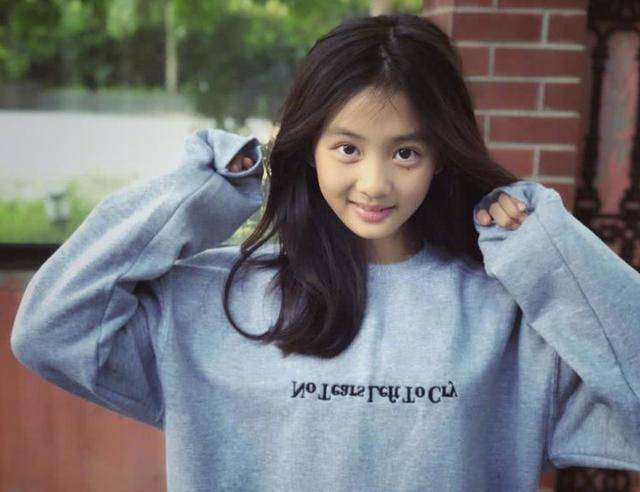 躲过了长大的多多,却躲不过长大的小四月,网友:等你长大