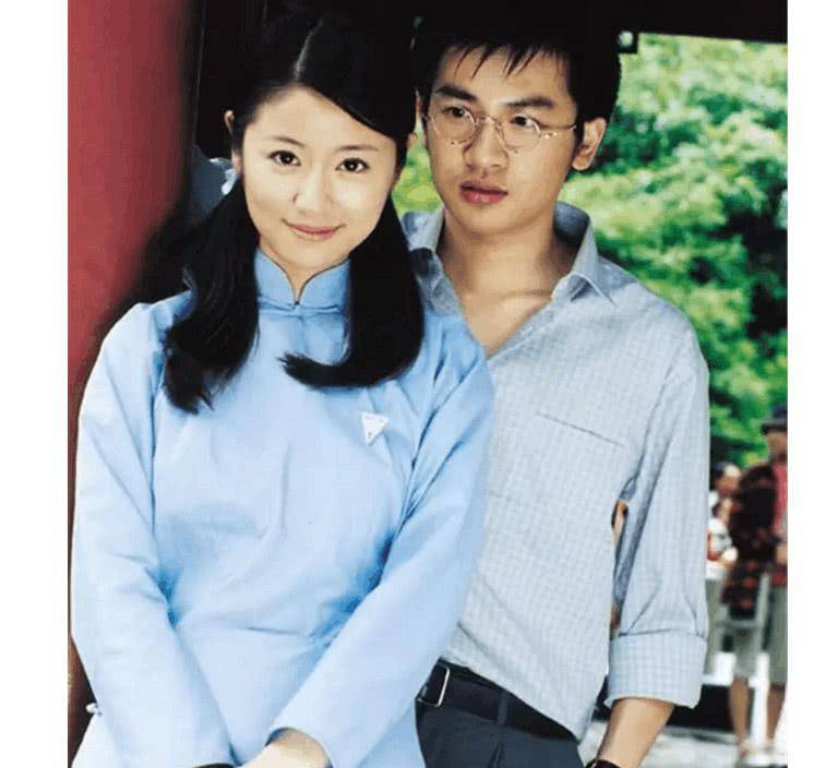 民国时期的校服,是最美中国校服,为何如今校园绝不能沿用?