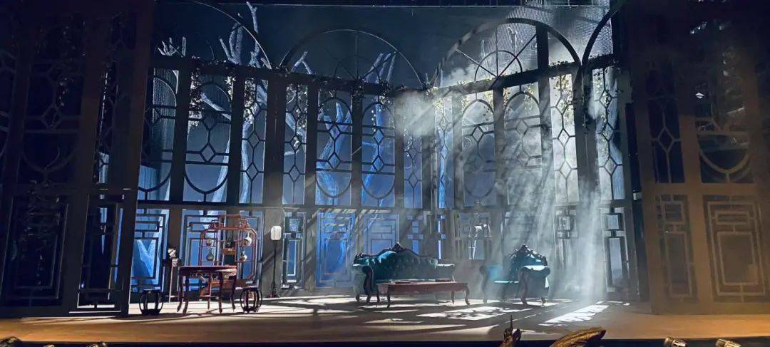 雷雨》的受邀演出,是对宝山沪剧团这一靓丽的宝山文化名片的高度认可