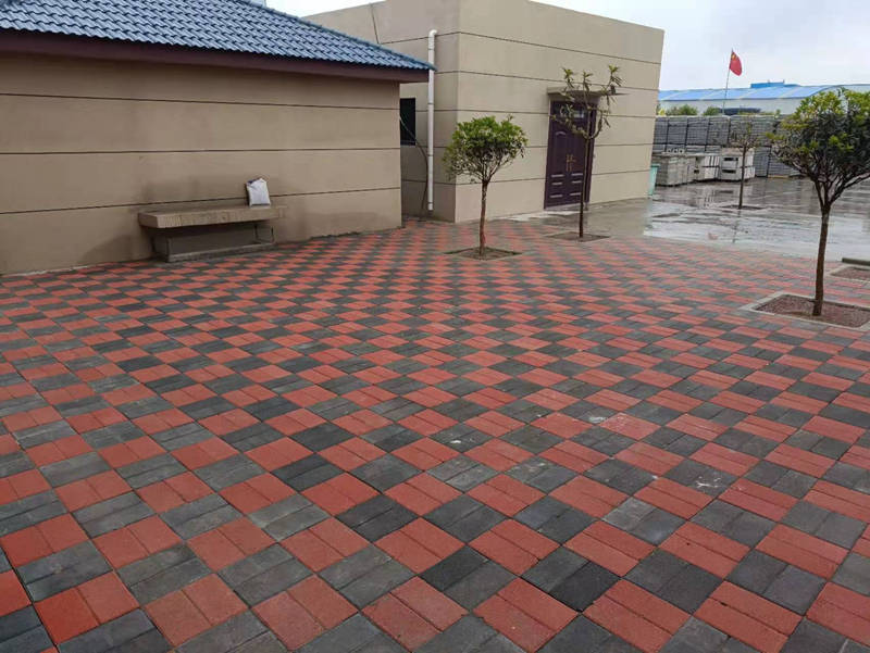 透水砖干铺好还是湿铺好