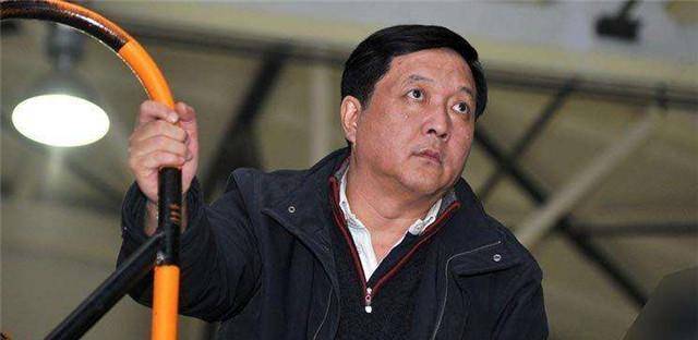 杨伟:15岁险些考上清华,被西工大破格录取,20年后竟成为歼20总设计师