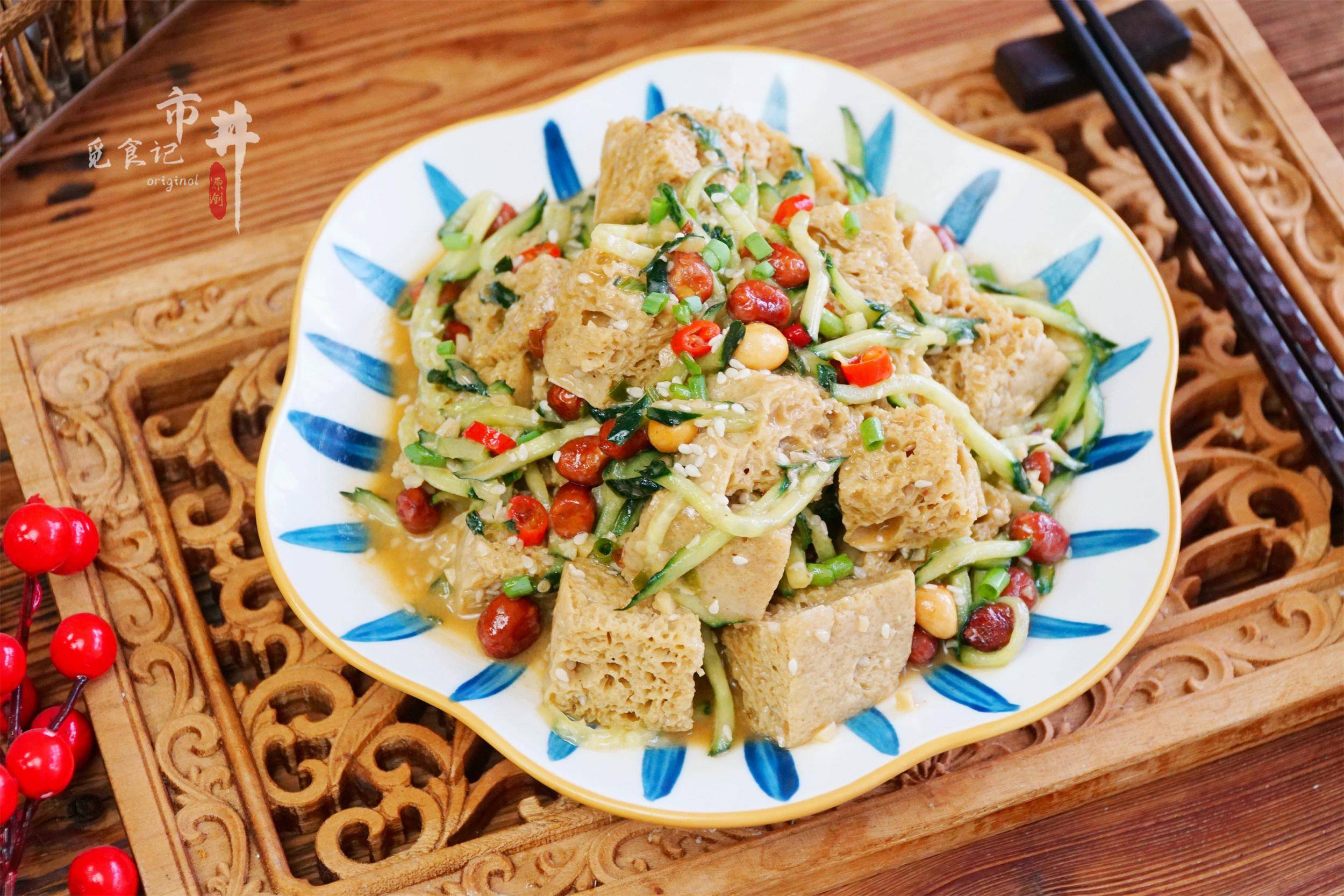 夏天做凉拌菜,这道小菜别忘了,一把面筋拌一拌,上桌特受欢迎