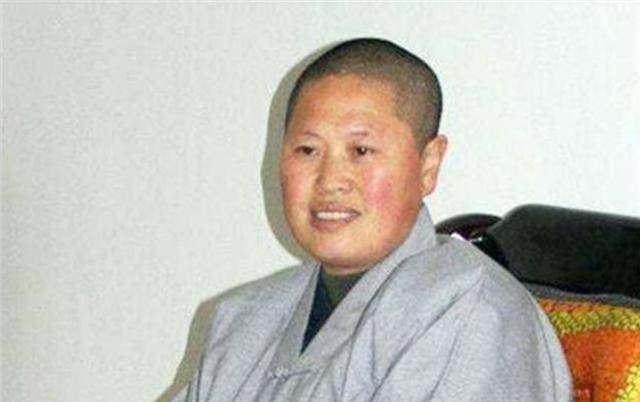 1995年,那位毕业后选择出家为僧的清华女学霸,如今现状如何?