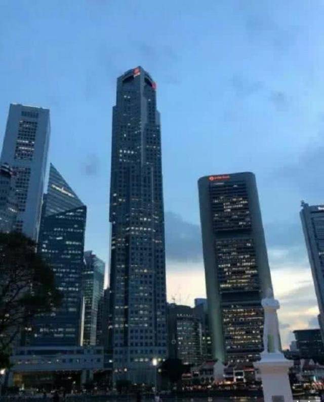 马来西亚的富豪,父亲在年轻的时候,爷爷就开始让他独自打拼自己的事业