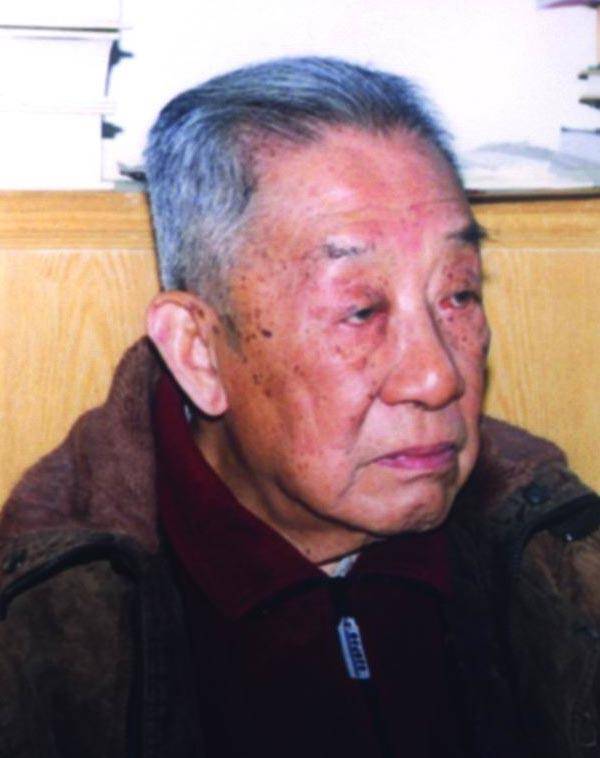 但此人捐千件文物,自己蜗居30平方小屋_朱家溍_兄弟_碑帖