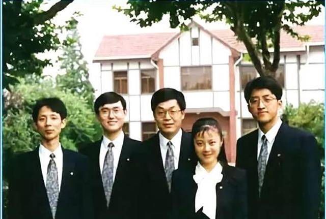 姜丰,严嘉,季翔,蒋昌建,90年代夺冠狮城,一代人的青年偶像