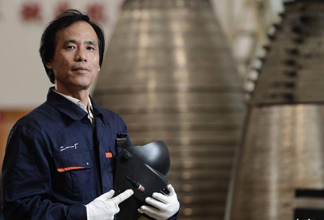中国电焊第一人:拒绝外企8倍年薪,长征五号发动机就出自他之手