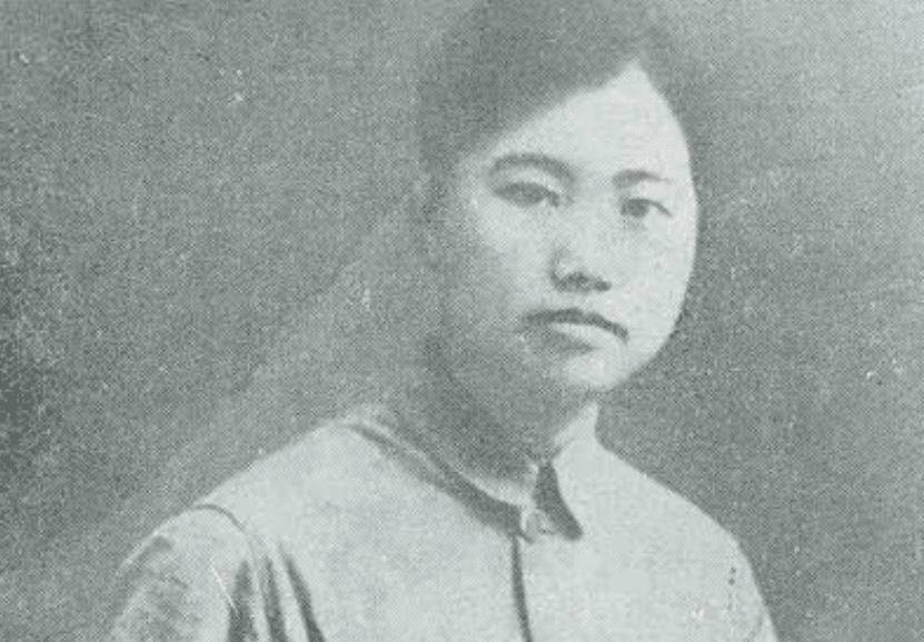 女兵作家谢冰莹:逃婚四次,结婚三次,只为找一个疼自己50年的人