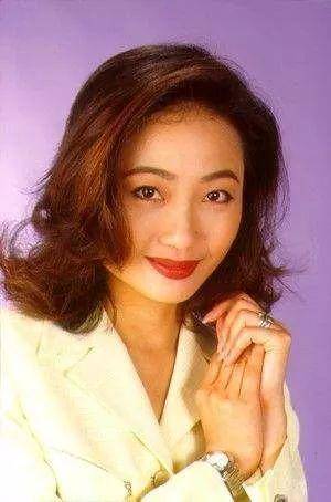 香港tvb"最美亚姐"杨玉梅,下海拍片实属无奈