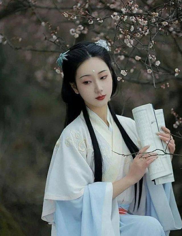 表达思念爱人的诗句_寄夫诗_才女寄夫诗词