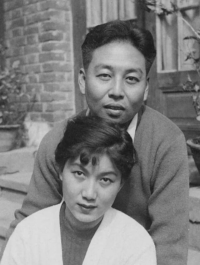 新凤霞与吴祖光:作家老舍保媒的一段姻缘,终在一场大病后见人心