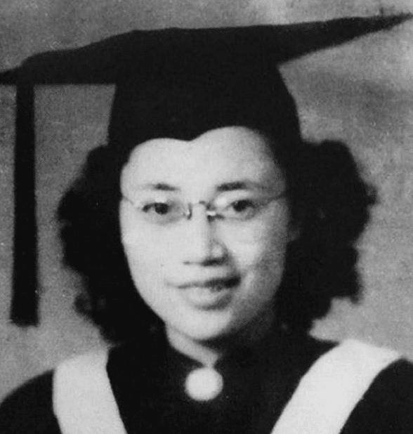 女兵作家谢冰莹:逃婚四次,结婚三次,只为找一个疼自己50年的人