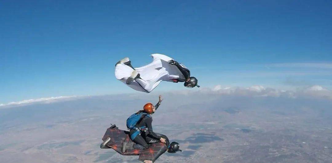 富家女不顾反对玩极限运动,24岁命丧天门山,遗书表明她早知结果