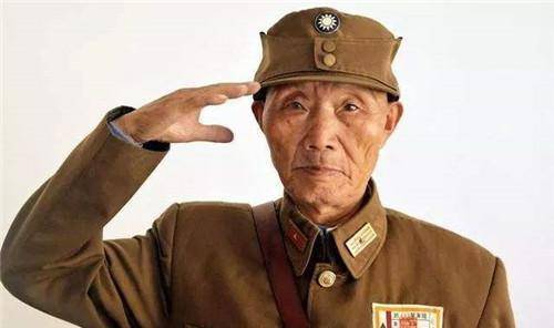 他12岁开始扛枪打鬼子,70年后看到当年照片,不禁热泪盈眶