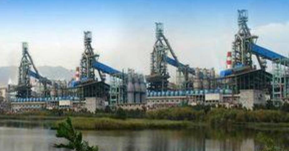 "赶鸭子上架"的富二代:22岁接班,10年输光家业,以破产告终