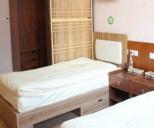 12000元/月咨询电话:18701059723易阳·初欣康养照护中心是集机构养老