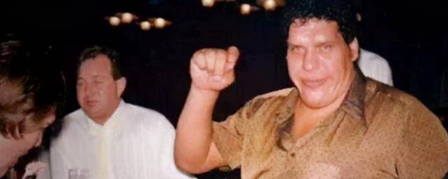 "巨人"安德烈:一次能喝156瓶啤酒,46岁去世,骨灰重达15.4斤