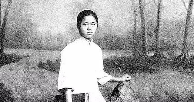 北大教授诉讼离婚,江冬秀上庭直接开怼,法官被打动律师哑口无言