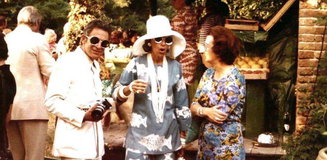 一辈子不生娃,老公陪她追逐梦想,80多岁走红成时尚女王_艾莉丝_卡尔