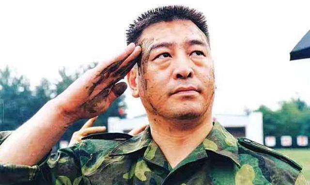 中国2个实战派宗师,一个15岁便上擂台打拳,一个是特种兵教官_蔡云龙