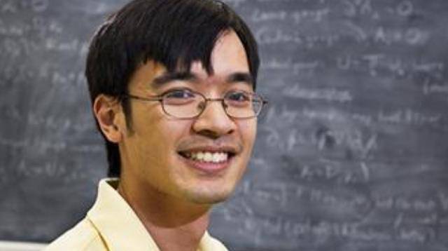 那个智商堪比爱因斯坦,8岁高考考760分的陶轩哲,如今怎么样了_陶哲轩