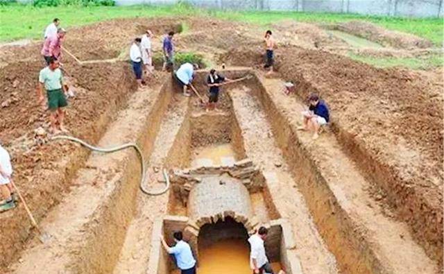 吕洞宾之墓被发现,开棺后出现一物,考古工作者:这根本不可能!