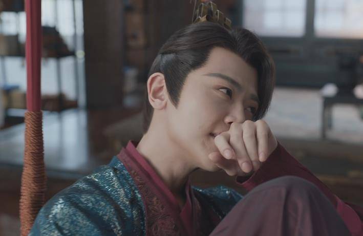 邪魅怪笑,表情狰狞,37岁刘端端出手,带来教科书式"疯癫演技"