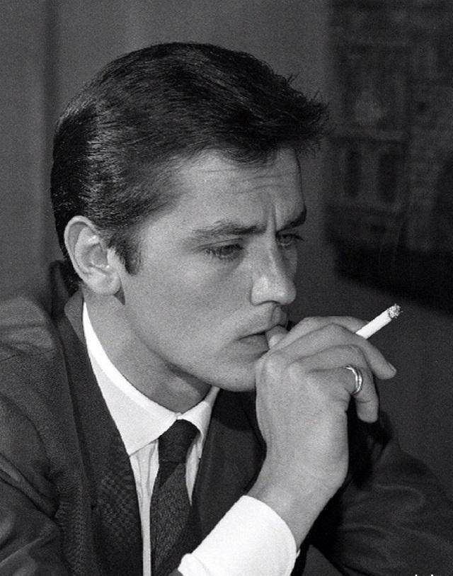 "法国第一美男":风流成性抛弃茜茜公主晚年凄惨,家中36块墓地