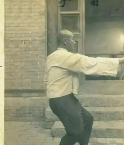 半步崩拳走遍天下,看郭云深三力,果然身手不凡