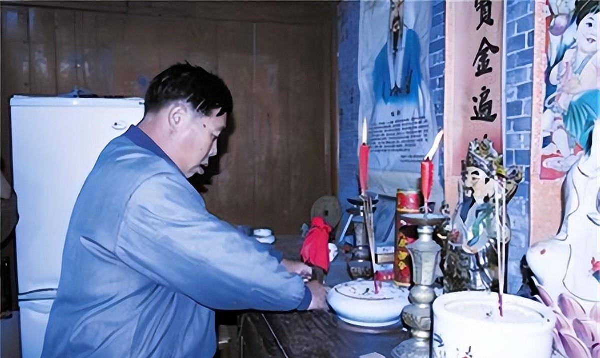 江苏600多人吴姓家族,集体要求改姓,理由:张士诚后裔_牌位_吴元_吴氏